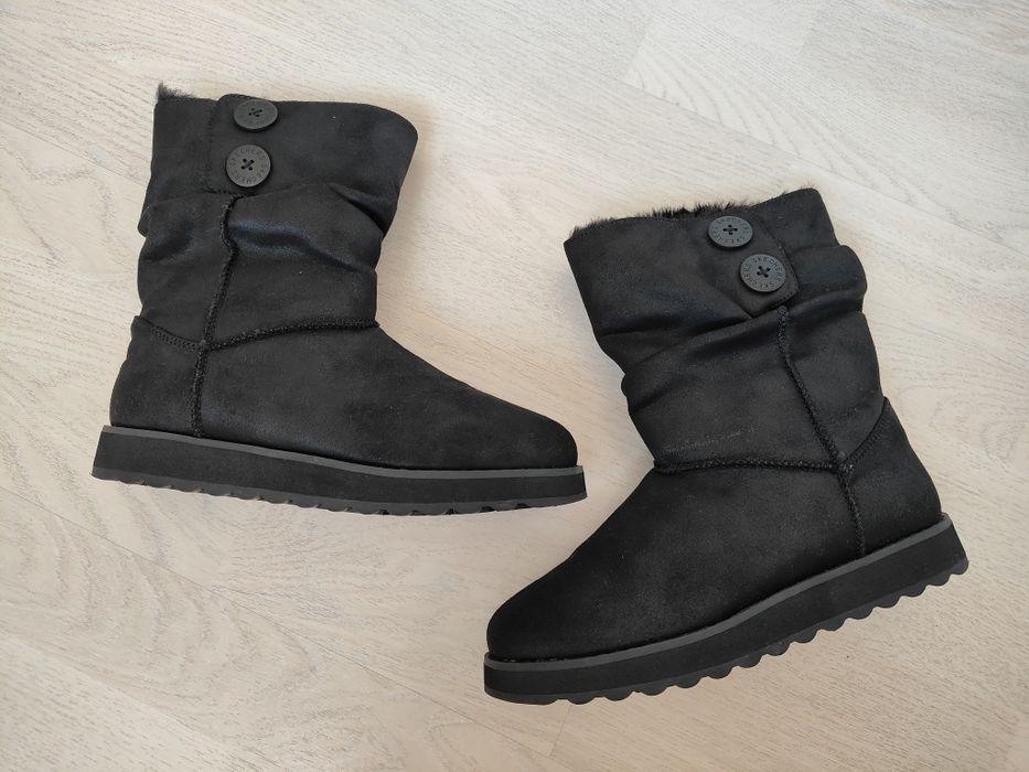 Нові! Жіночі уггі  Skechers