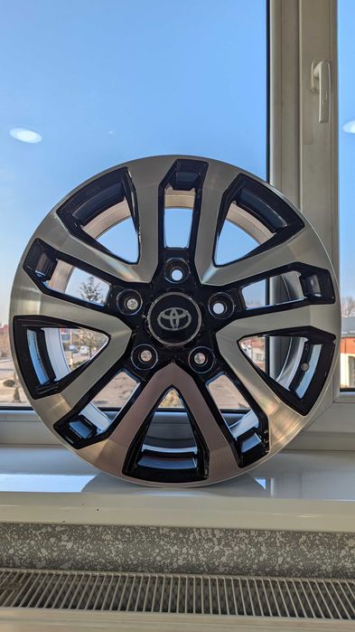 Нові диски Toyota 5/150 R18 8J ET45 dia110.2mm