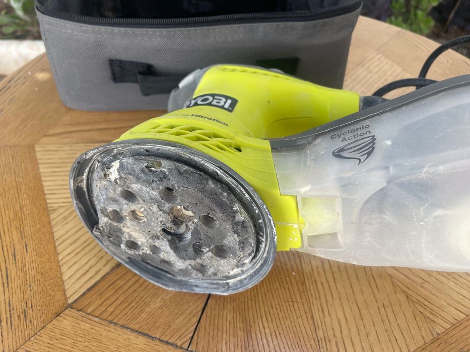 Lixadeira excêntrica Ryobi ROS300