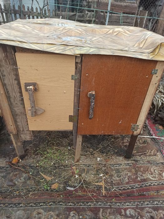 Продам клетки для кролей