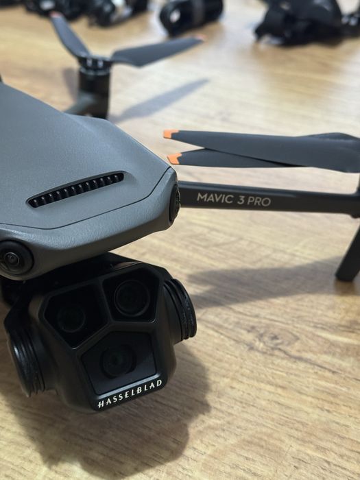 DJI Mavic 3 Pro + Fly more combo