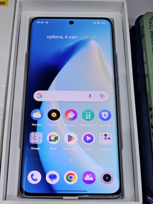 Realme 10 Pro+ 8/256 в чудовому стані з повним комплектом