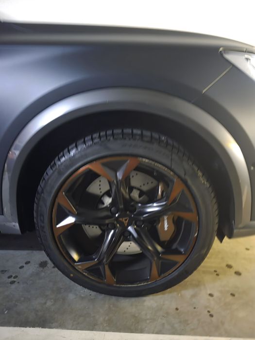 Cupra Formentor VZ 2.0 TSI 310cv DSG 4Drive – Cinzento Matte