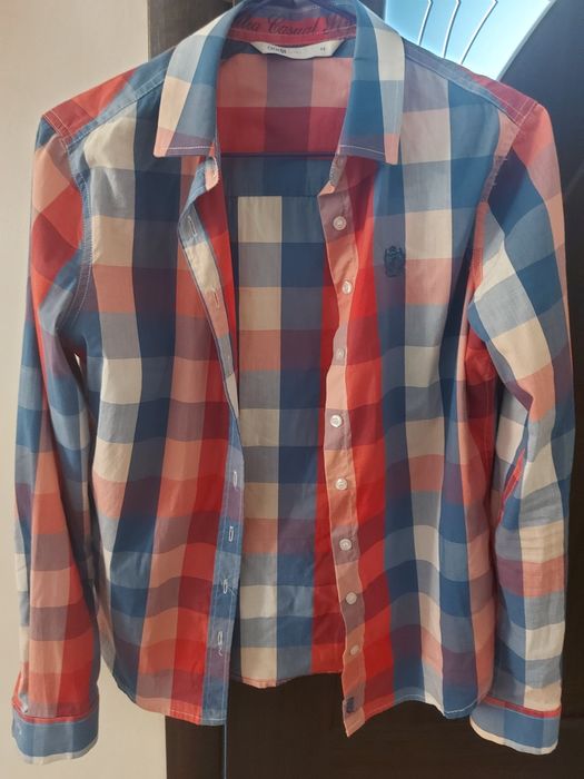 Продам блузи та рубашки