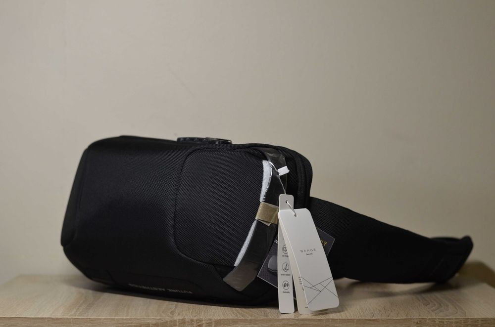 Сумка рюкзак Bange черная нагрудная водонепроницаемая мужская с USB