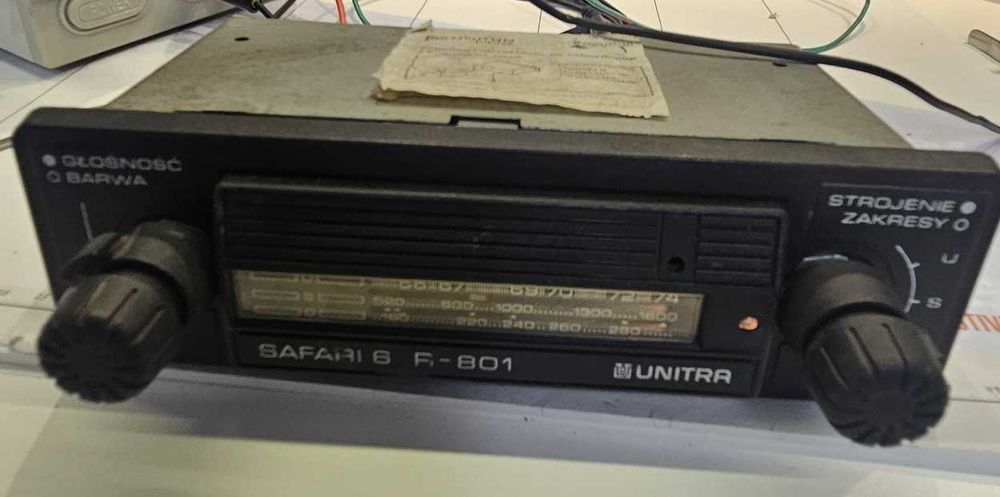 SAFARI 6 R-801 radio samochodowe