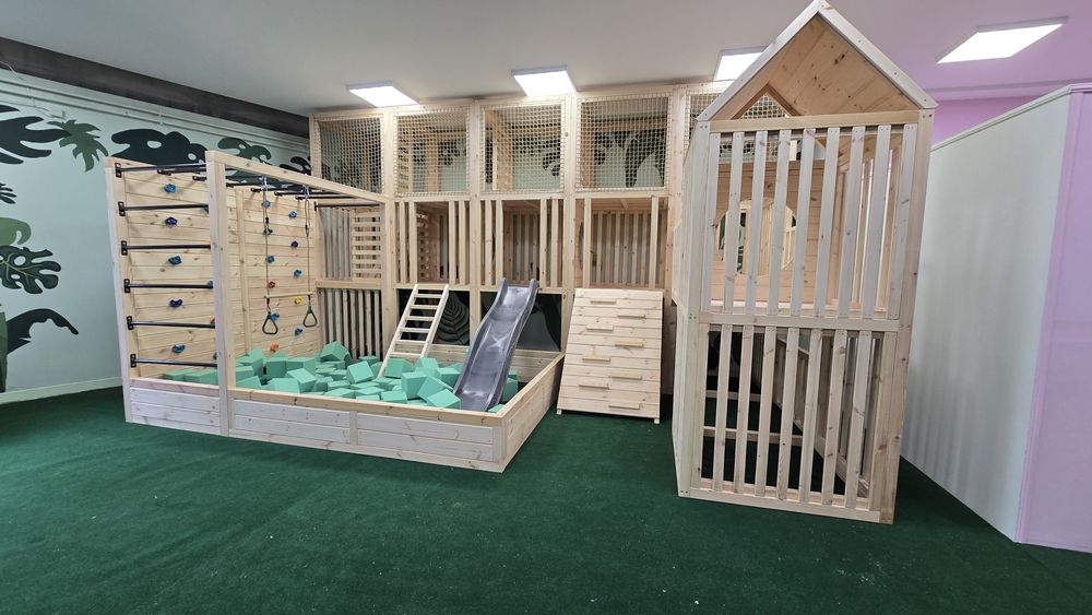 Drewniana Bawialnia  Montessori ,Modułowy Plac zabaw Modu-Box MAX