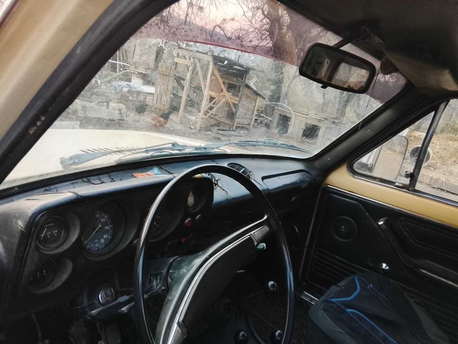ВАЗ 2121 Нива бензин