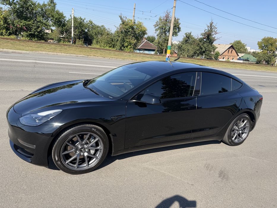 Tesla Model 3 2023 VIN 5YJ3E1EA3PF481041 фото оголошення 3 з 7