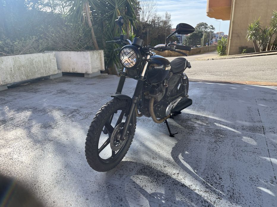 Honda cb 250 Two fifty.