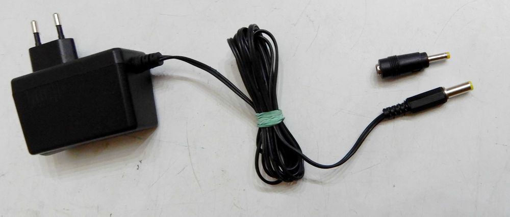 Zasilacz ( Ładowarka ) do odkurzaczy pionowych Bosch