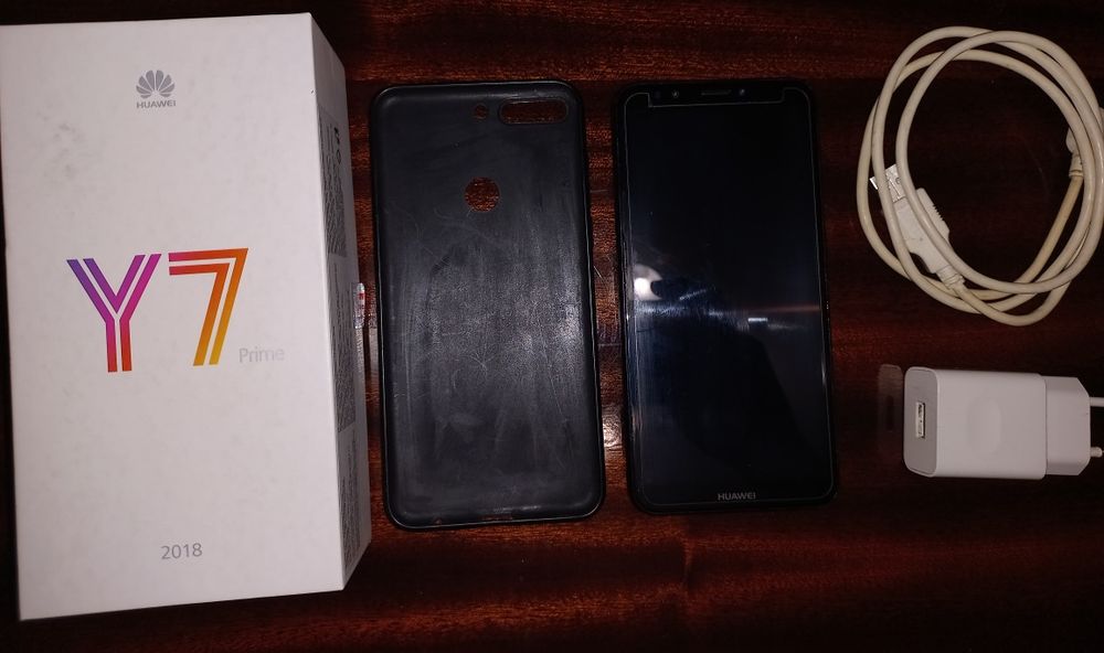 Huawei Y7 Prime 2018 Black + захисне скло