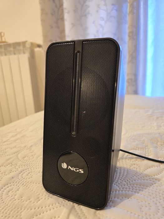 Colunas Gaming RGB NGS 12W  igual a NOVAS!