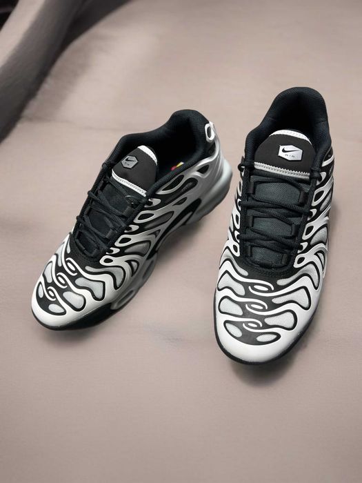 Кросівки Nike Air Max Plus Drift оригінал 44.5