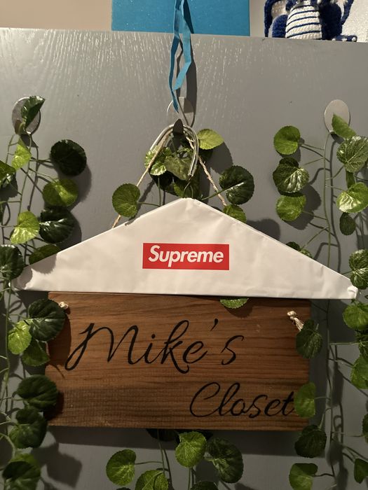 Lot 6 tshirts supreme L