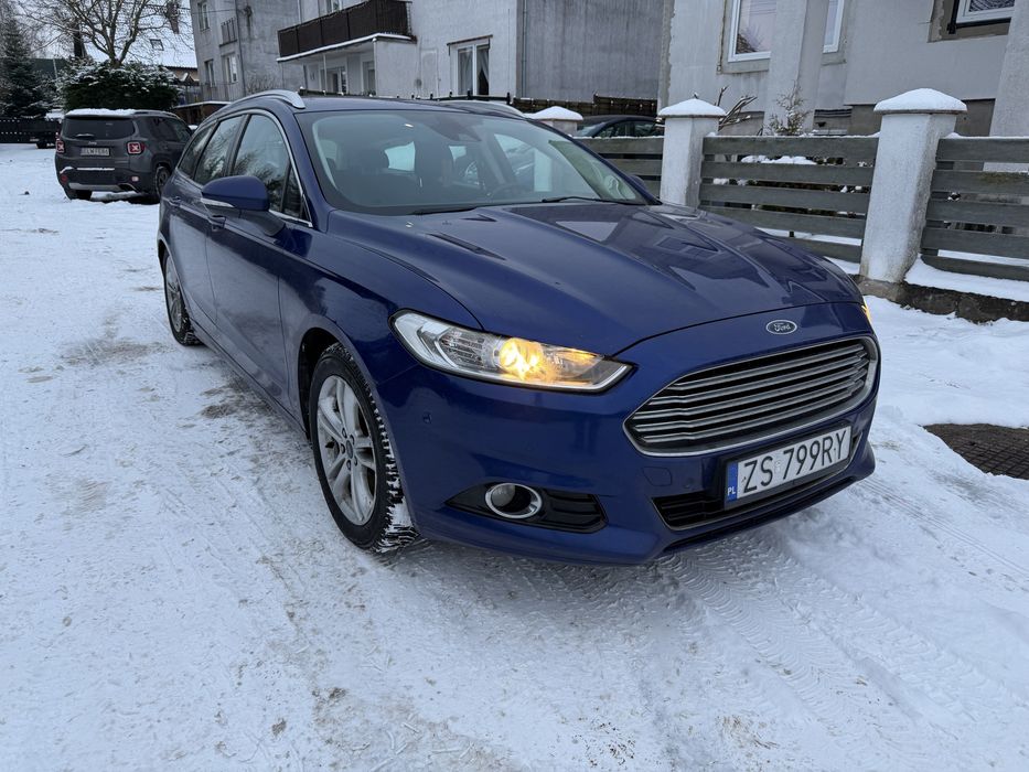Ford Mondeo Mk5 Titanium sam parkuje 2.0 TDCi 150HP