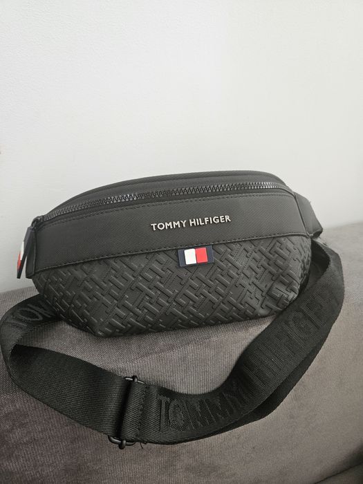 Meska saszetka nerka tommy hilfiger