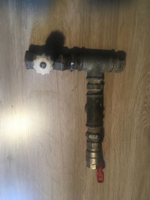 zestaw hydrauliczny do wody zawór