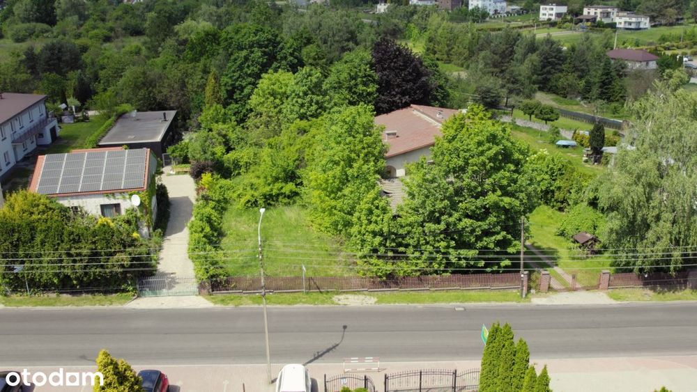 Działka pod budowę domu w zielonej okolicy .