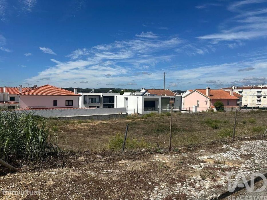Terreno em Rio Maior de 240,00 m2