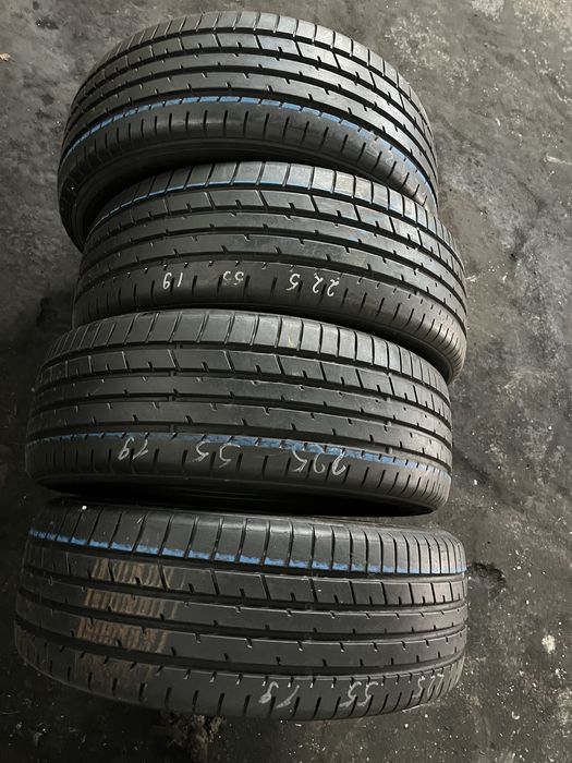 Продам гуму 225 55 19 toyo