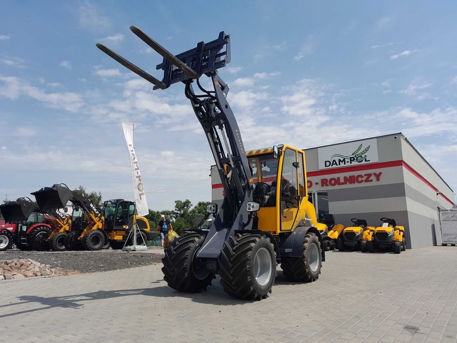 Nowa ładowarka EUROTRAC W12F / Silnik YANMAR / Udźwig 1600 kg
