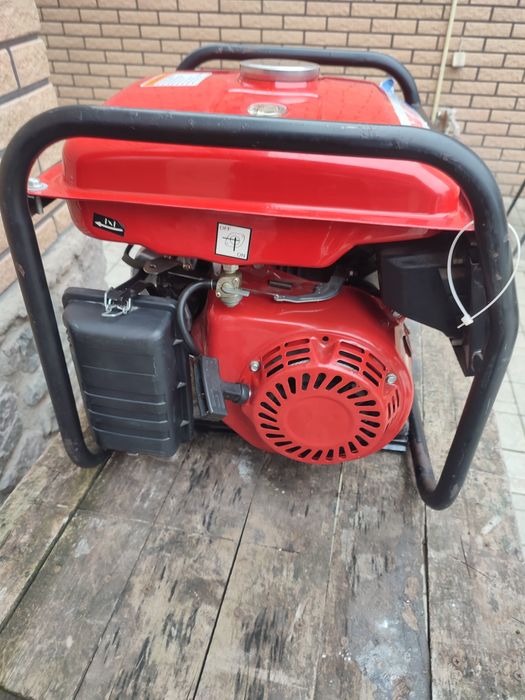 Генератор бензиновий