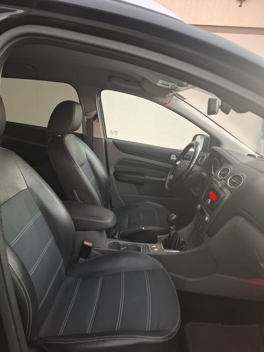 Ford focus 1.6 tdci titanium-   174 mil kms