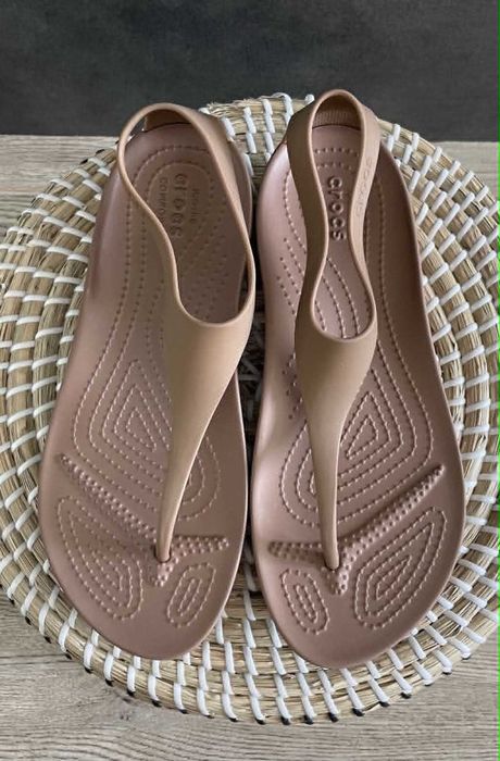 Crocs japonki serena flip brązowe W7 37/38
