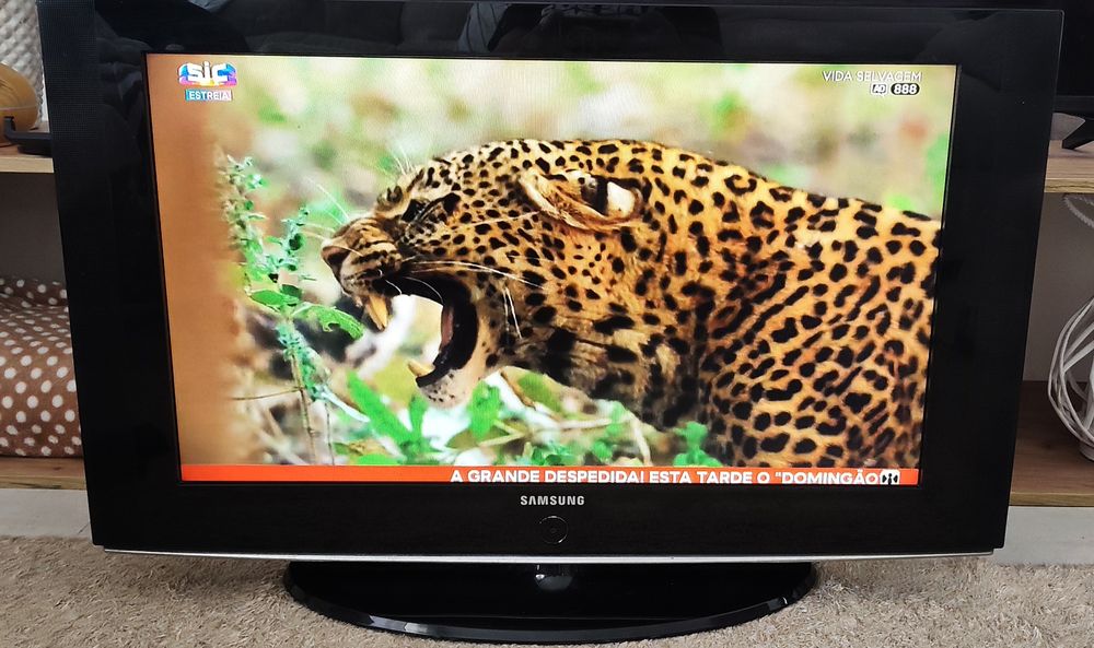 TV monitor Samsung 32"