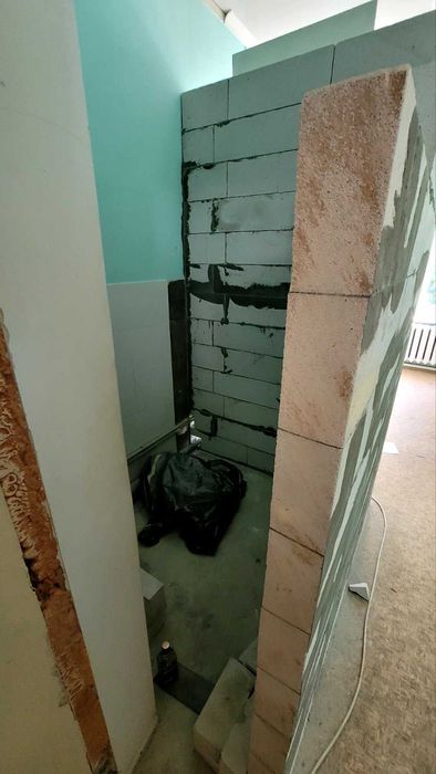 Продам  здание поликлиники  ул. Архитектора Алёшина