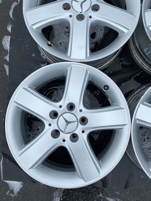 Felgi aluminiowe Mercedes 5x112 R16 6J Et 46 Otw 66,6