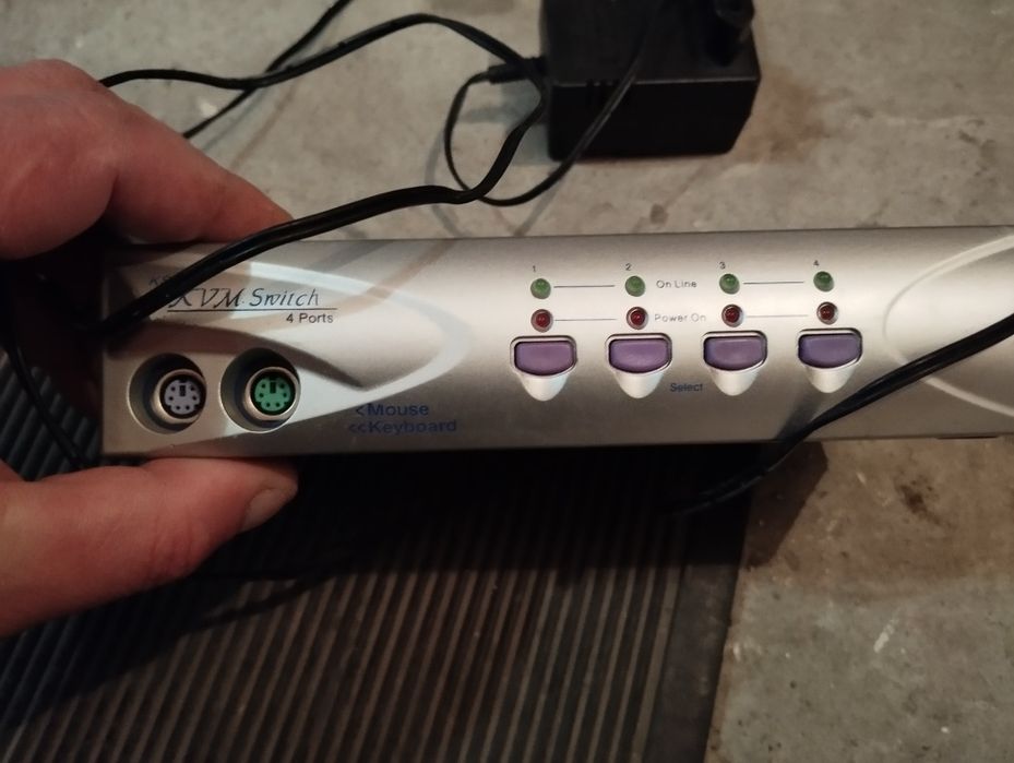 KVM switch 4port ks 104