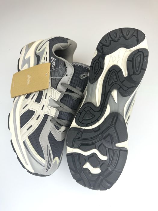 Кроссовки ASICs новые - 44 размер в наличии