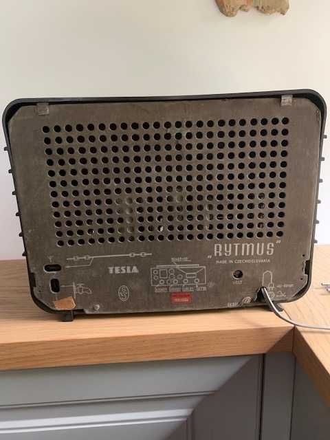 Stare radio bakelitowe Tesla Rytmus