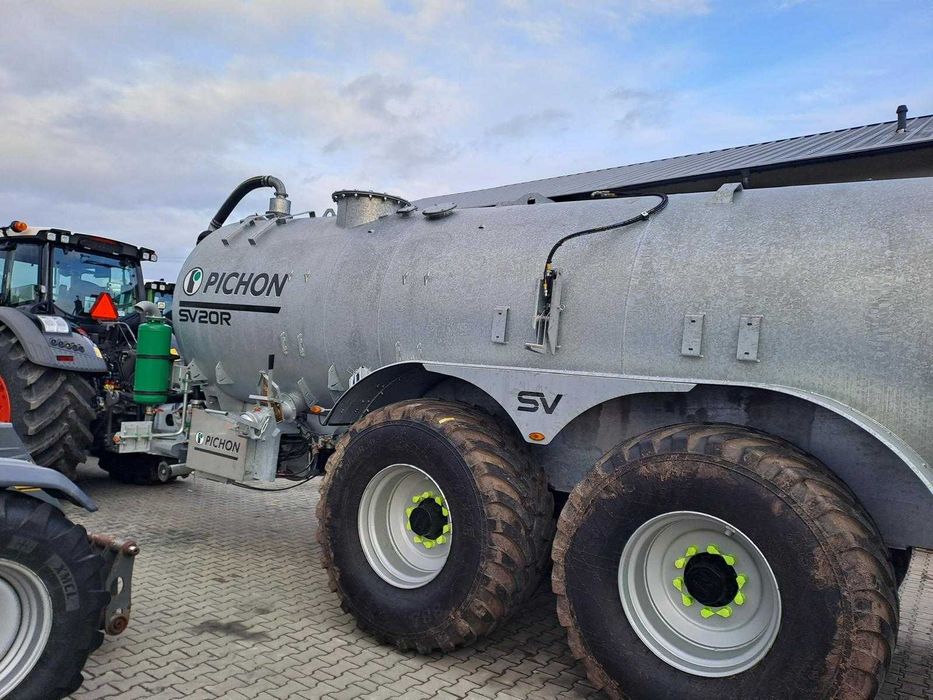 Wóz asenizacyjny PICHON SV 20R BP – 21.000 litrów