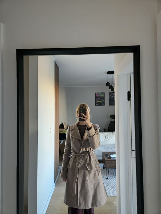 Beżowy płaszcz z paskiem NEXT rozmiar L