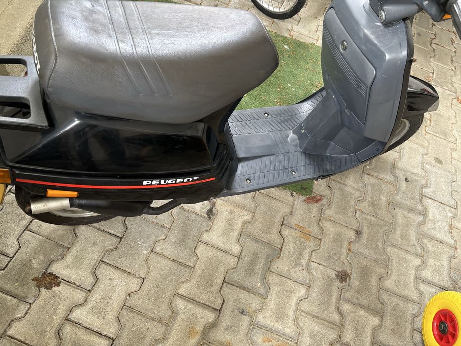 Scooter Peugeot usada