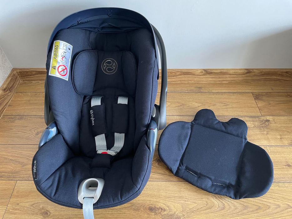 Fotelik Cybex Platinum + adaptery do fotelika
