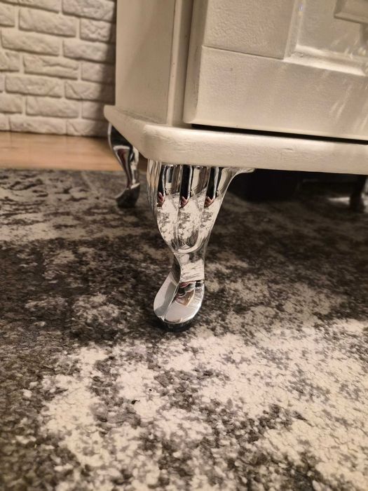 komoda drewniana biała