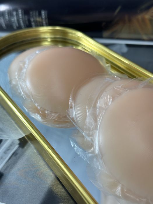 Силіконові накладки на груди соски