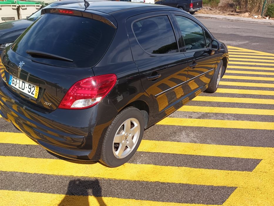 Peugeot 207 1.4 HDi Sportium