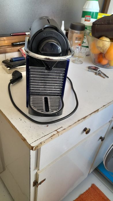 Vendo máquina de café pixie da nespresso
