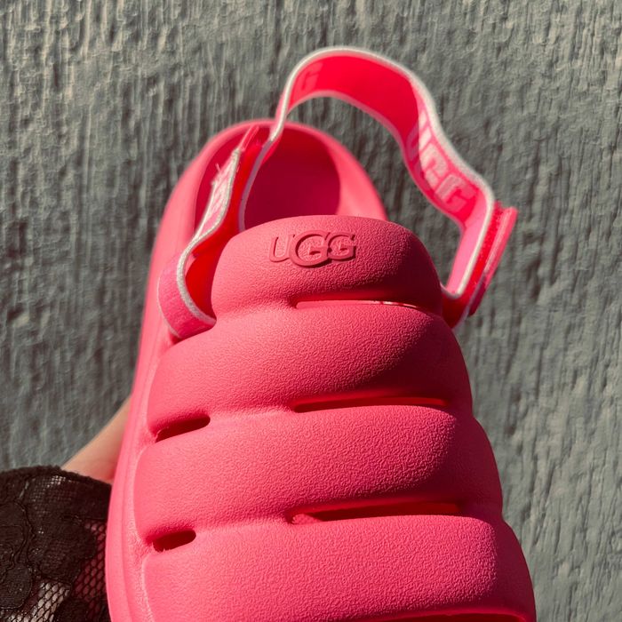 UGG босоніжки жіночі 35 розмір