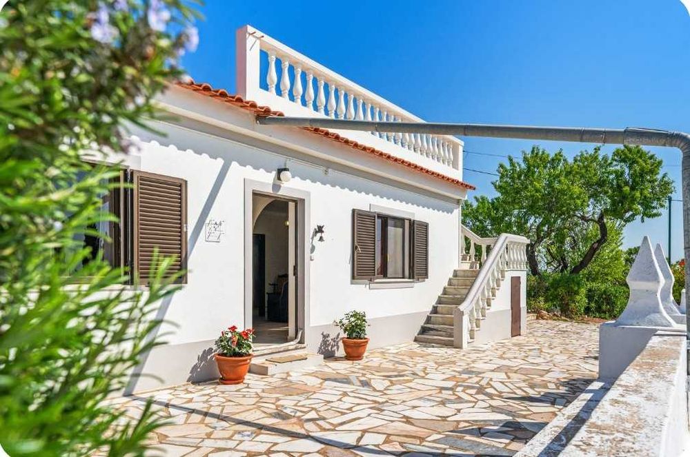 Moradia de Campo c/ Piscina a 4km da Praia Armação de Pêra | Setembro