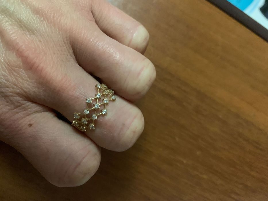 Кільце з цирконієм золоте 17,5