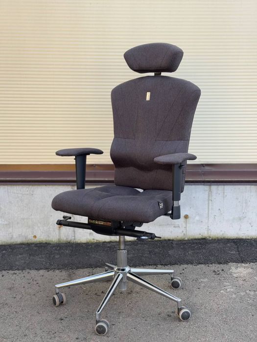 Распродажа Офисной мебели Столы тумбы кресла стулья стеллаж шкафы