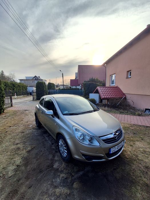 Opel corsa D 1.2 2009