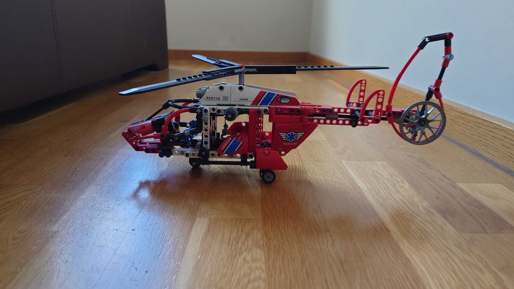LEGO® Technic Helikopter ratunkowy 9-16 | #8068 | 456 Elementy