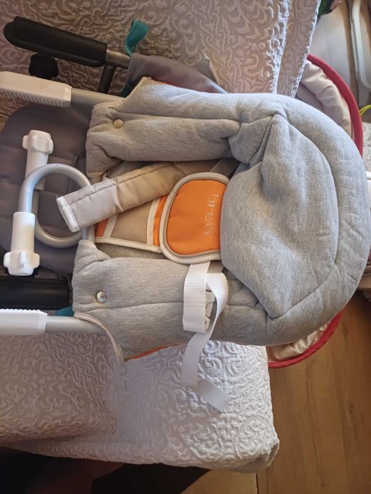 Cadeira para sentar de apoio para mesa